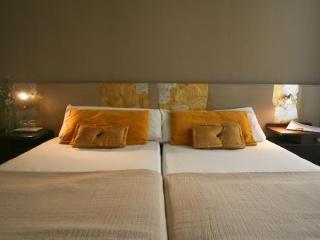 Vrabac Guesthouse บาร์เซโลนา ภายนอก รูปภาพ